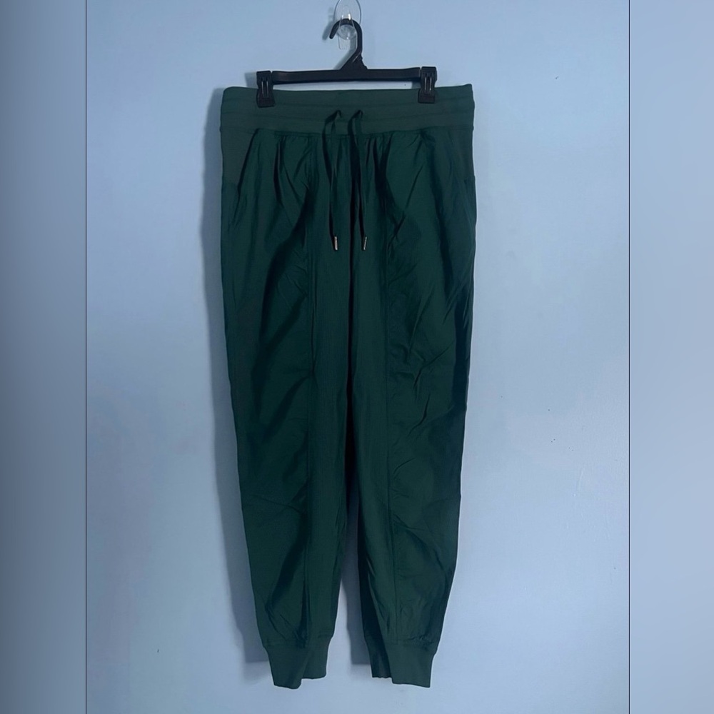 Lululemon Dance Studio Mid Rise Jogger Full Length Green Jasper Size 10